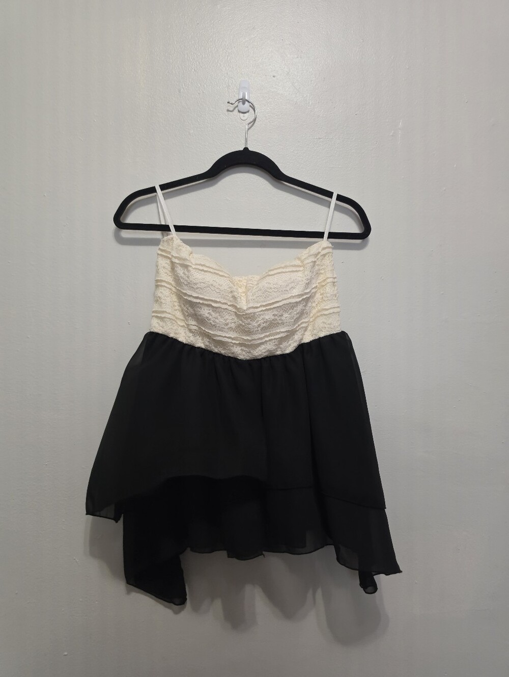 SUZY SHIER | Lace Bustier Layered Chiffon Tank Top in Ivory and Black | L